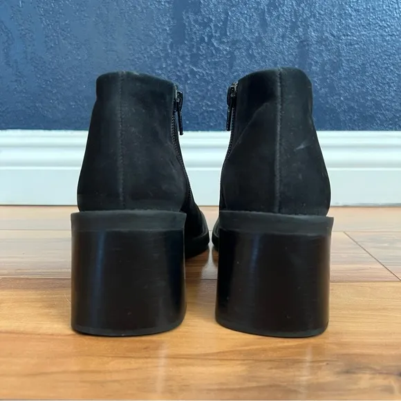 Hillard and Hanson Vintage Black Leather Block Ankle Heeled Boots