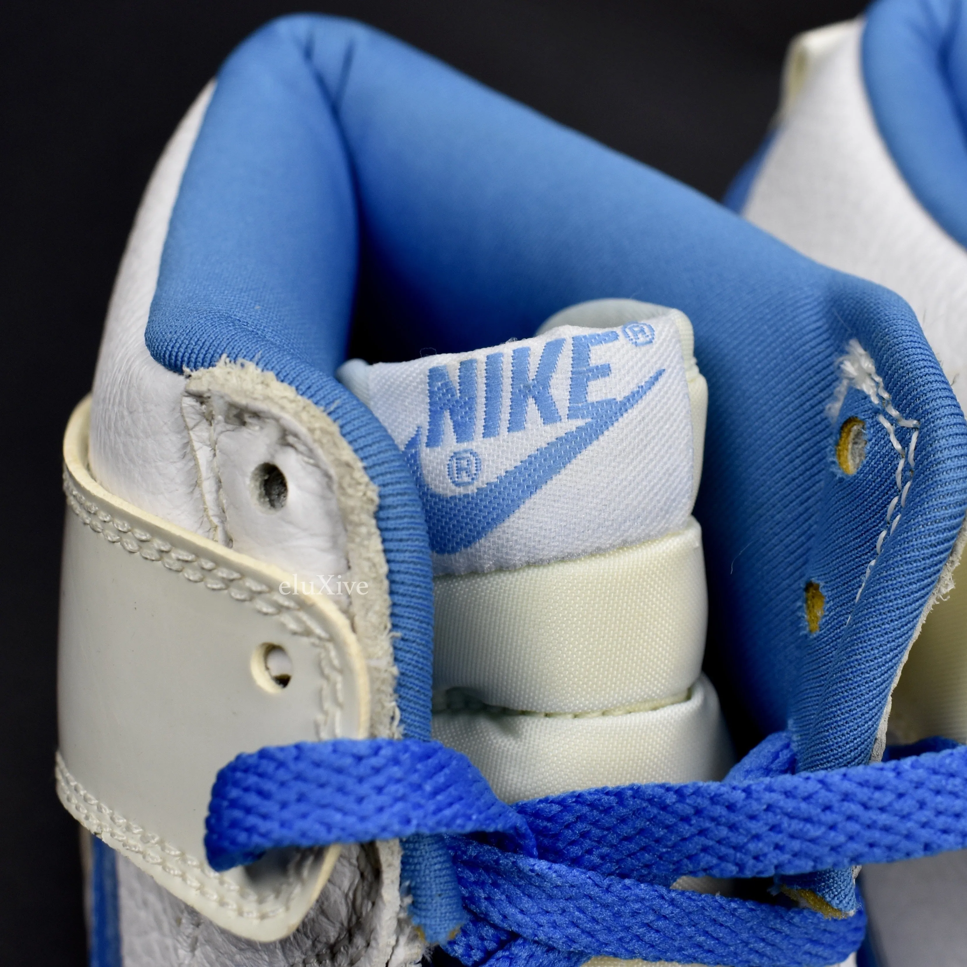Nike - 2002 Dunk High Footaction 'UNC'