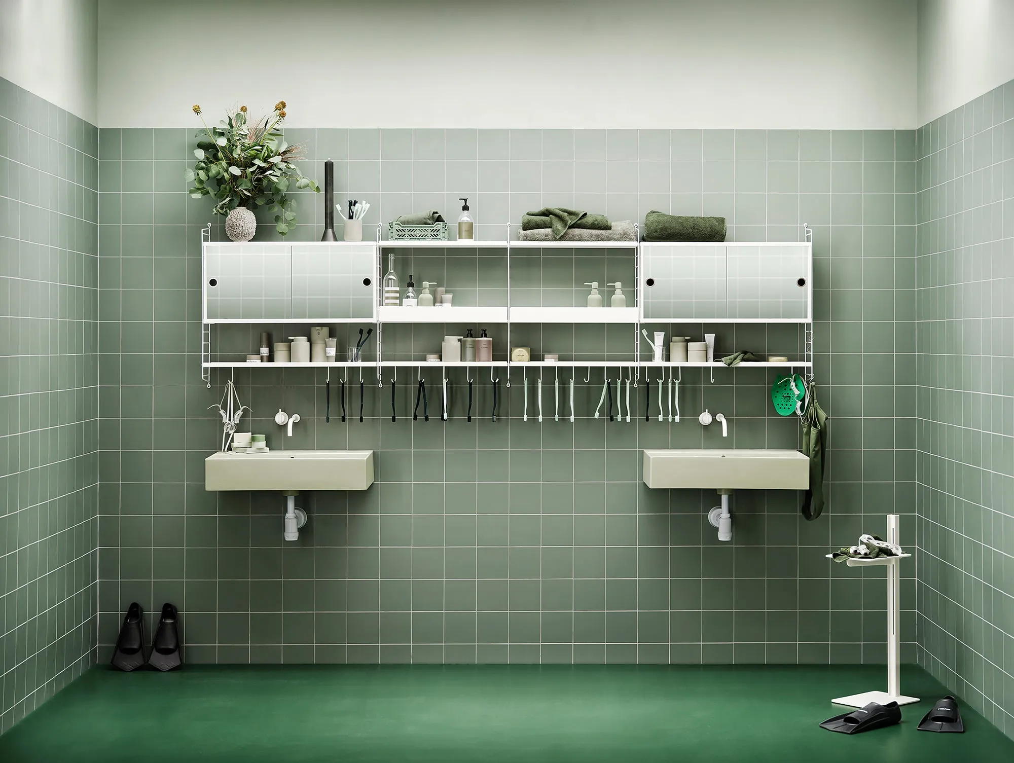 String Metal Shelves