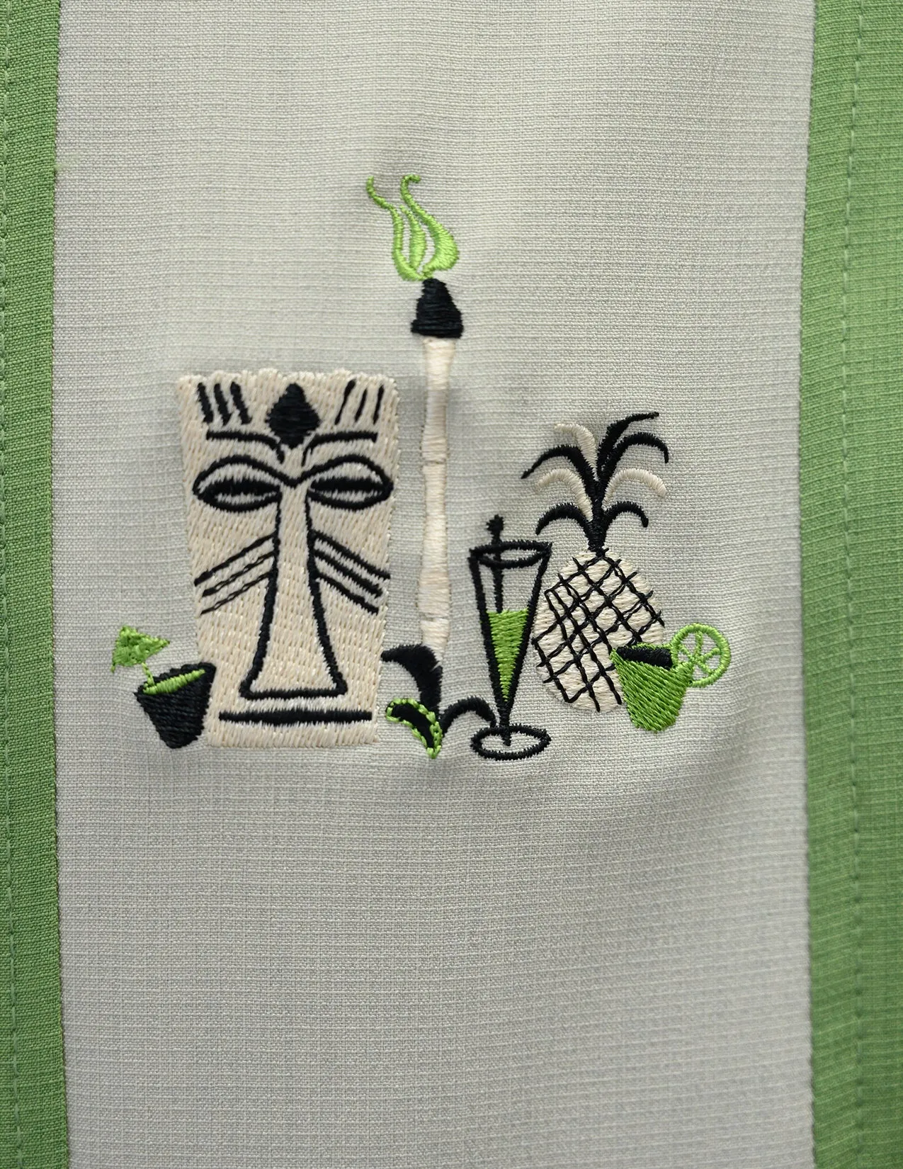 The Mickey Bowling Shirt in Apple